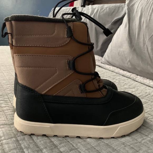 Cat & Jack Other - Like New Cat & Jack Boy Boots